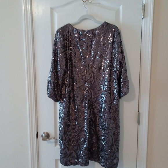 Luxology Sequined Gray Cocktail Dress - Picture 6 of 11